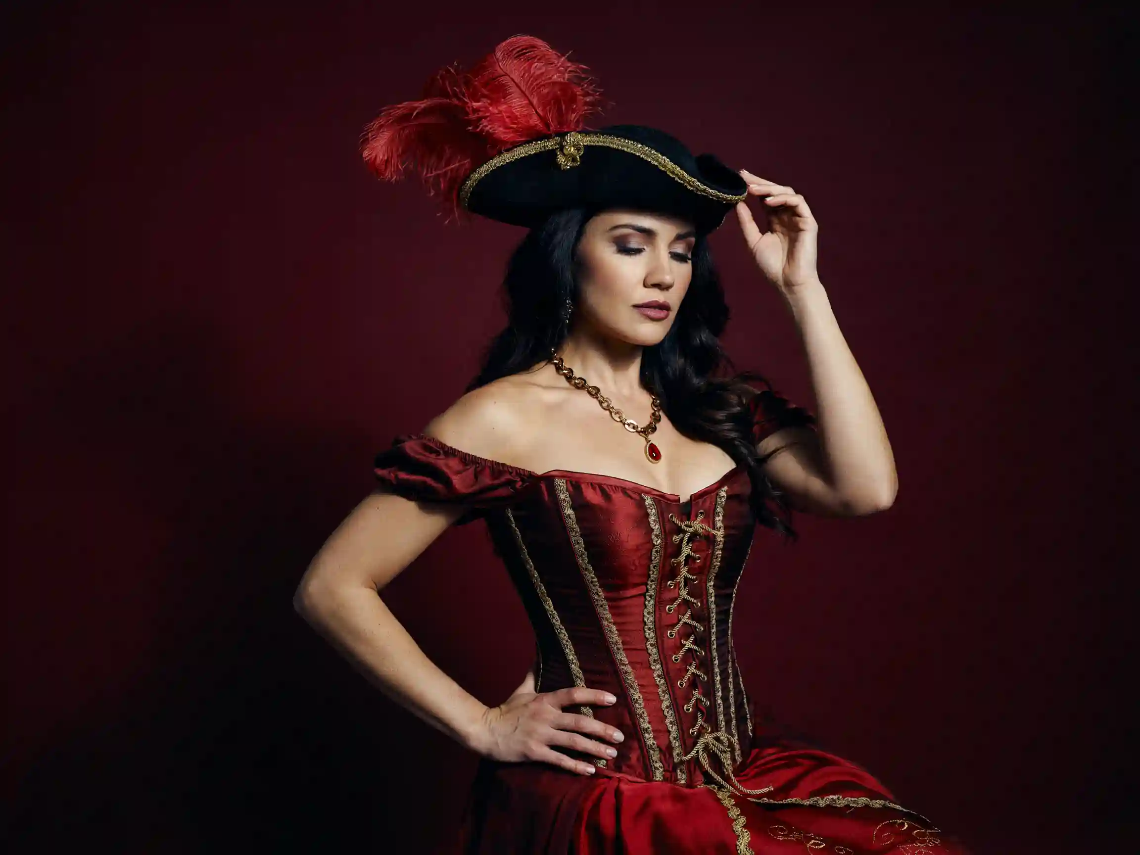 female pirate outfit classic costume, glam pirate queen costume idea, DIY female pirate outfit thrift.