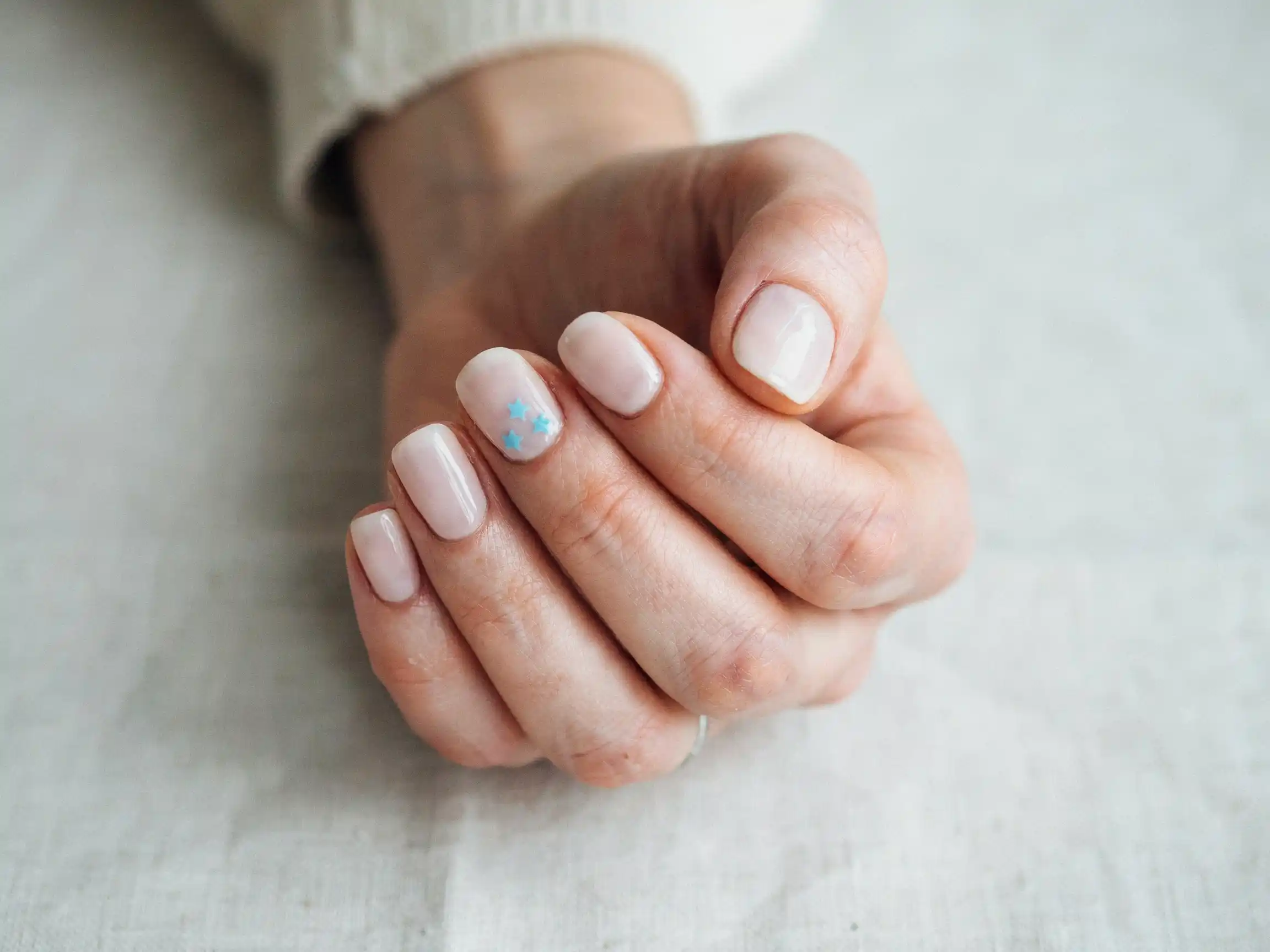 uñas de la selección argentina celeste y blanco, uñas con las tres estrellas argentina, uñas con el sol de la bandera argentina
