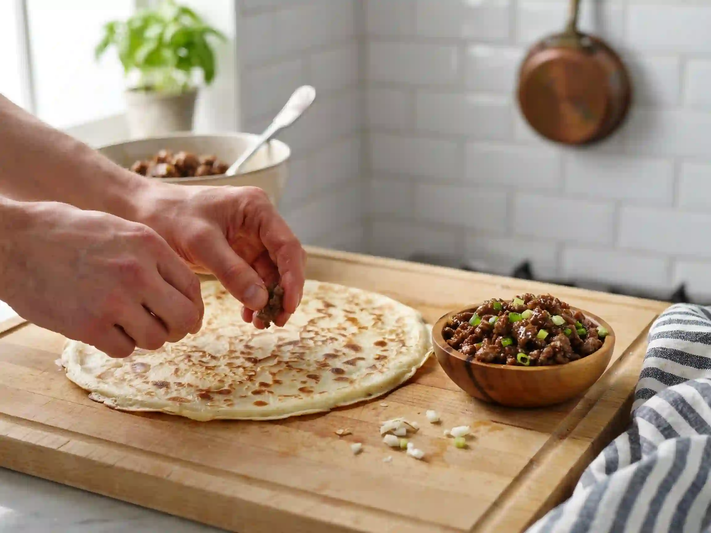 panqueca receita de carne moída, massa de panqueca na frigideira, panqueca gratinada no forno