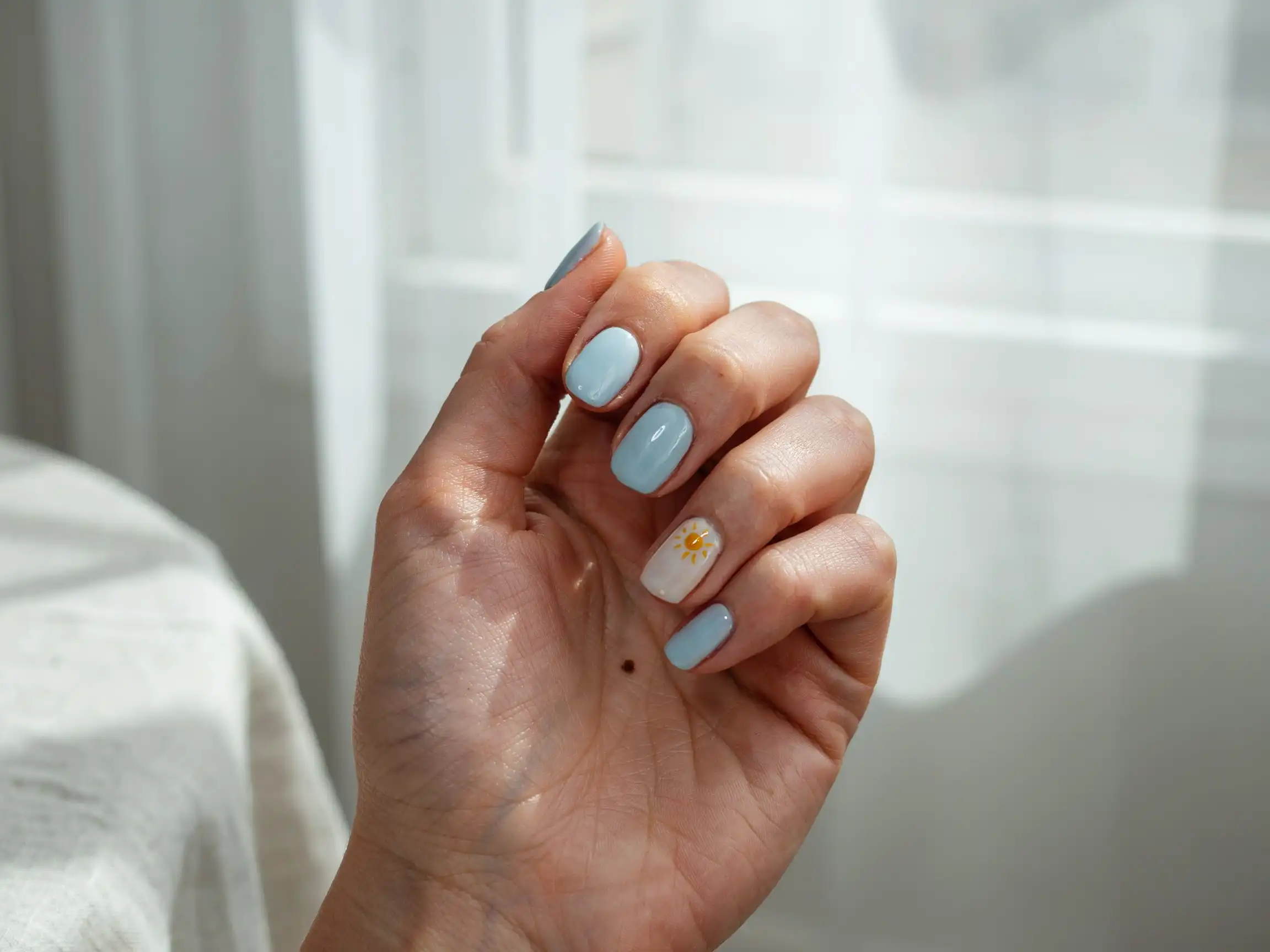 uñas de la selección argentina celeste y blanco, uñas con las tres estrellas argentina, uñas con el sol de la bandera argentina