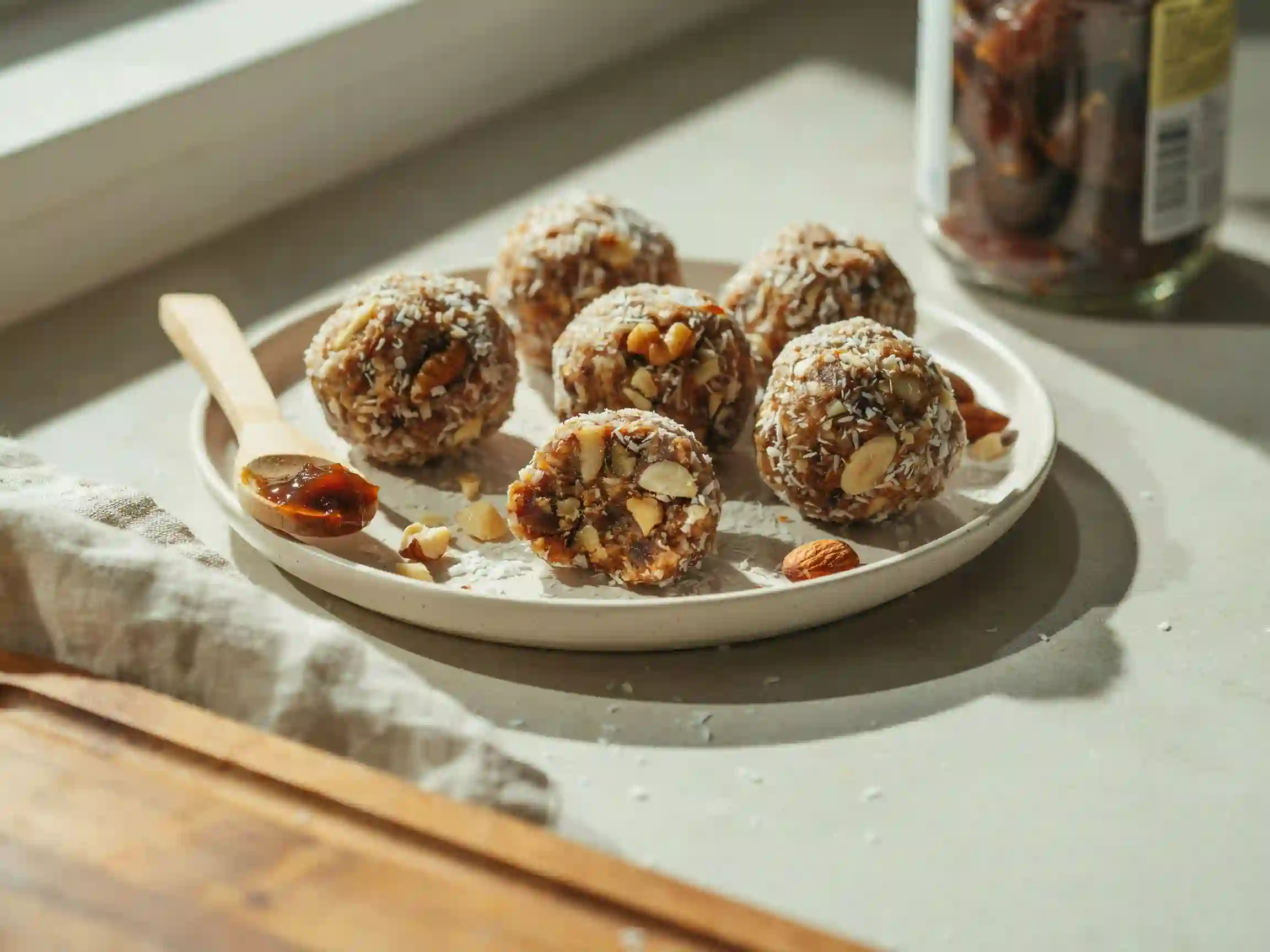 recette sans cuisson gaspacho, cheesecake sans cuisson facile, energy balls sans cuisson