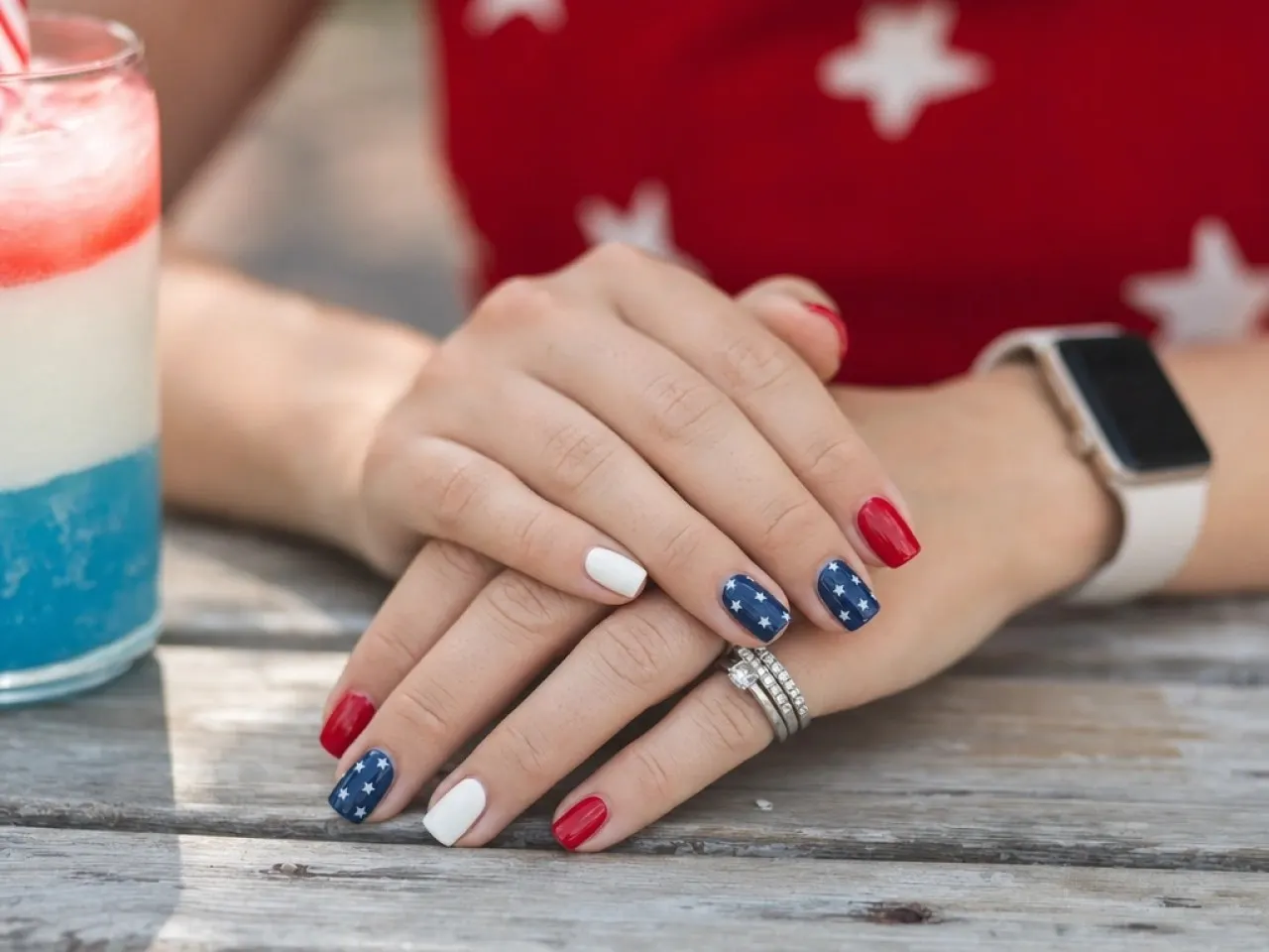 simple Fourth of July nail designs, easy red white and blue nails, simple Fourth of July nail designs at home.